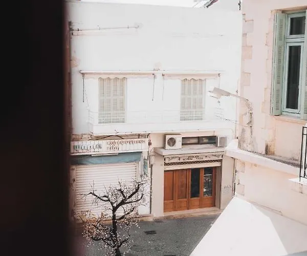 Mazi - Pied A Terre *