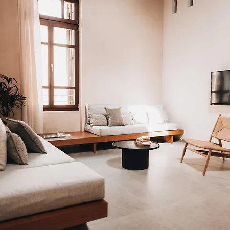 Dom wakacyjny Mazi - Pied A Terre