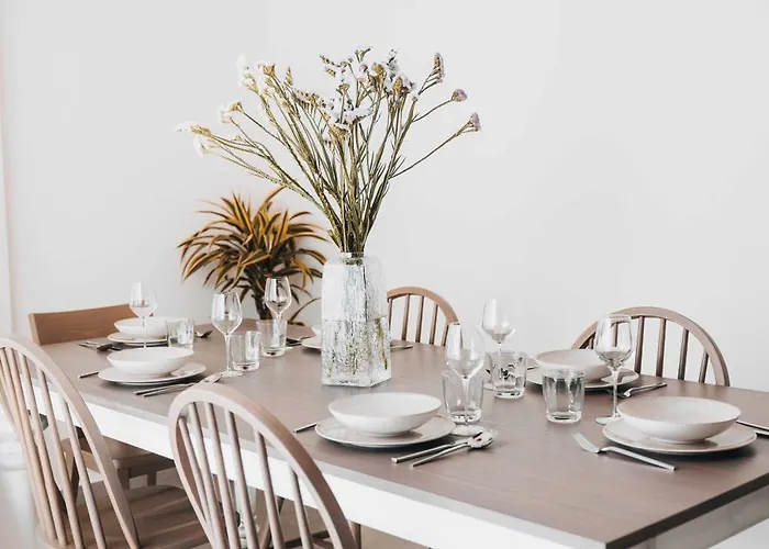 Mazi - Pied A Terre Holiday home