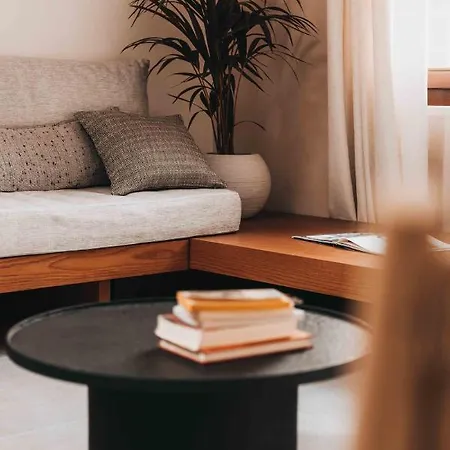Mazi - Pied A Terre